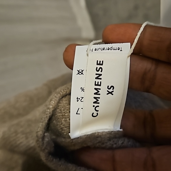 NWTs Commense Sweater Jacket and extra long scarf. - Picture 9 of 12